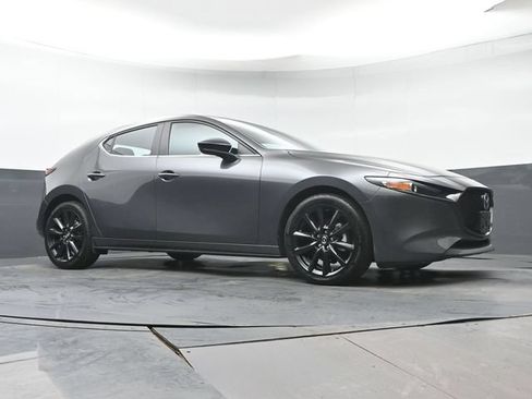 Used 2025 MAZDA MAZDA3 s Sport FWD image 32
