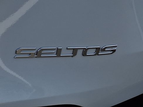 New 2026 Kia Seltos EX AWD/4WD image 14