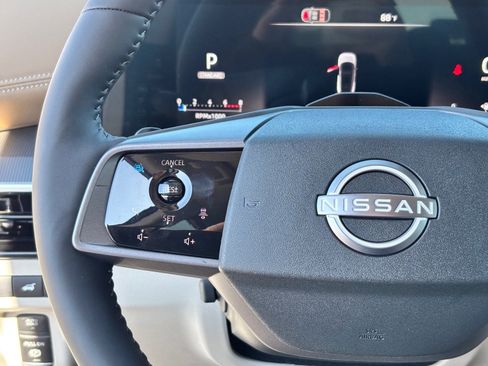 New 2026 Nissan Murano Platinum AWD/4WD image 17