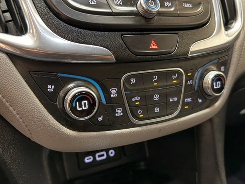 Used 2019 Chevrolet Equinox Premier FWD image 35