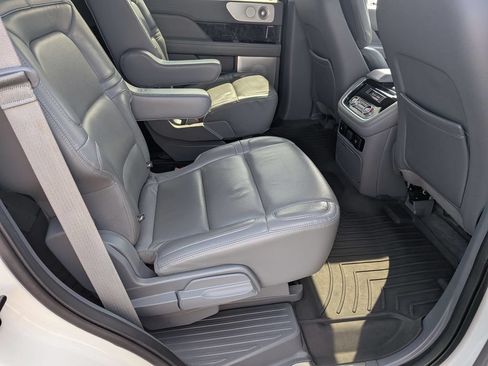 Used 2021 Lincoln Navigator Reserve AWD/4WD image 31