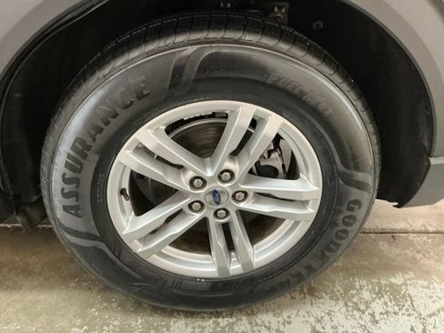 Used 2020 Ford Explorer XLT RWD image 10