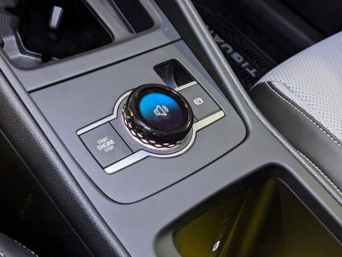 New 2025 Volkswagen Tiguan SE R-Line image 20