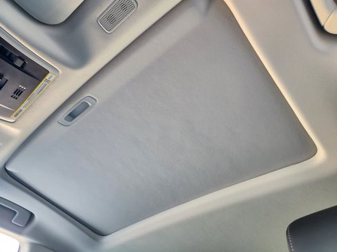 New 2025 Lexus ES 350 w/ Premium Package image 19