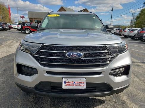 Used 2021 Ford Explorer XLT w/ Class III Trailer Tow Package image 2