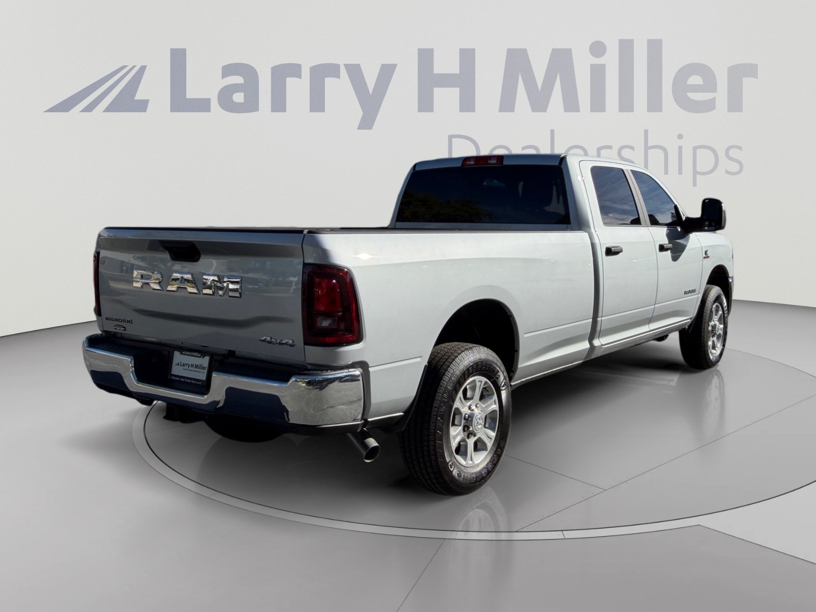 New 2026 RAM 3500 Big Horn AWD/4WD image 5