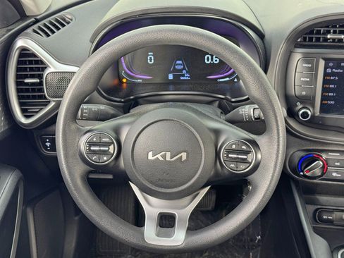 Used 2024 Kia Soul LX w/ Option Group 015 image 18