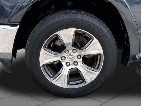 Used 2020 RAM 1500 Laramie RWD image 11