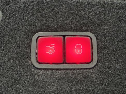 Used 2017 Mercedes-Benz S 63 AMG 4MATIC Cabriolet image 17