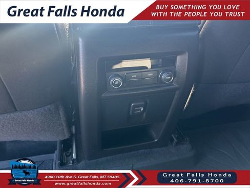 Used 2023 Chevrolet Traverse LT w/ LPO, Floor Liner Package AWD/4WD image 22