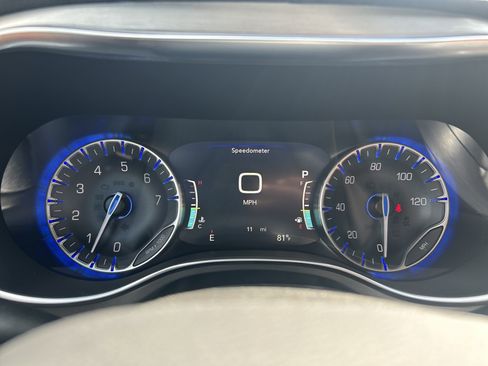 New 2026 Chrysler Pacifica Pinnacle image 24