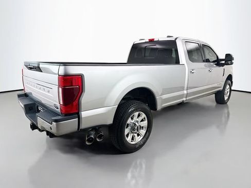 Used 2022 Ford F350 Platinum AWD/4WD image 7