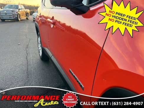 Used 2018 Jeep Renegade Latitude w/ Cold Weather Group image 19