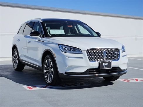 Certified 2021 Lincoln Corsair Reserve w/ Equipment Group 201A image 3