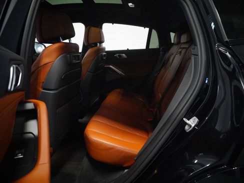 Used 2021 BMW X6 M50i w/ Executive Package image 13