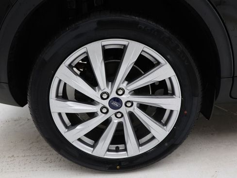 Used 2022 Ford Escape Titanium w/ Titanium Elite Package image 9