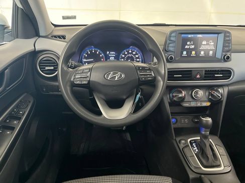 Used 2021 Hyundai Kona SE FWD image 32