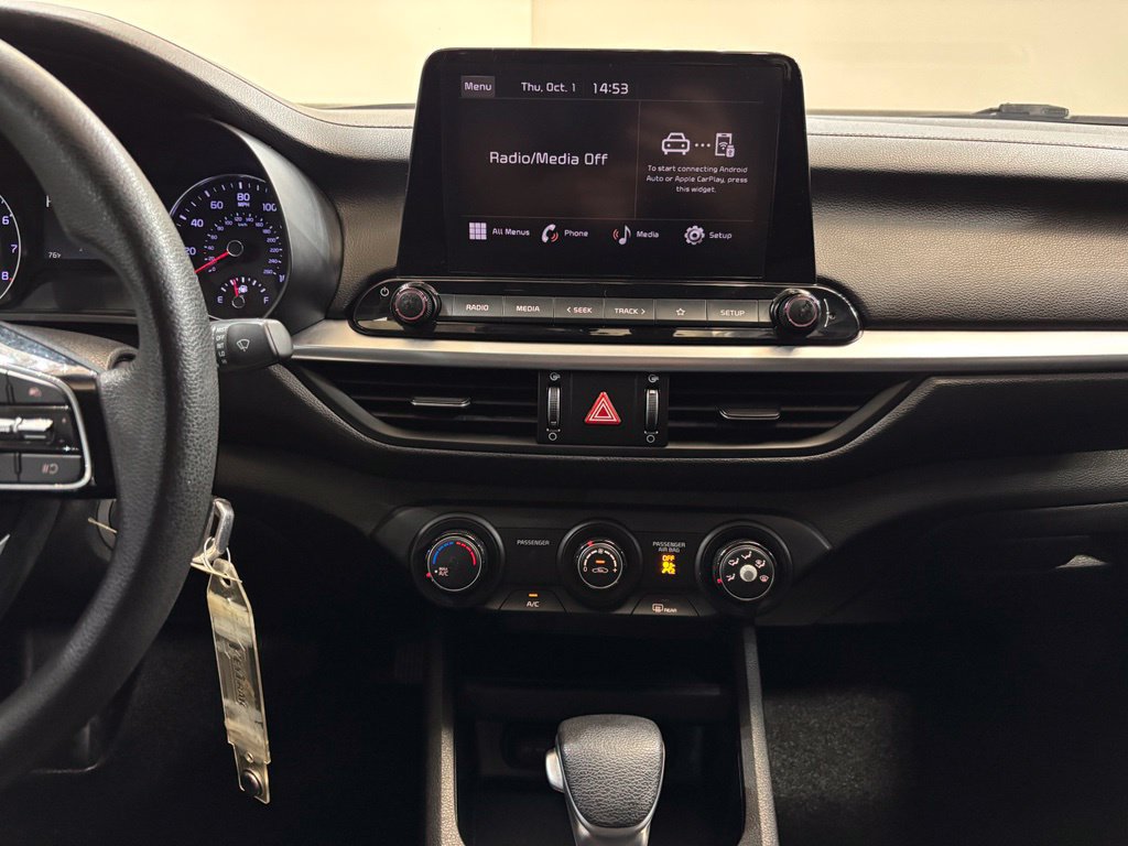 Used 2022 Kia Forte LXS FWD image 17