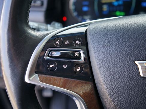 Used 2016 Cadillac Escalade Luxury image 24