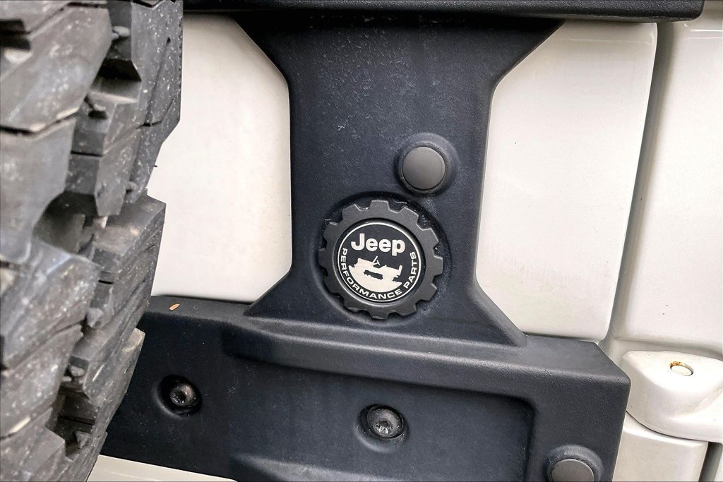 Used 2021 Jeep Wrangler Unlimited Rubicon w/ Xtreme Recon 35" Tire Package AWD/4WD image 8