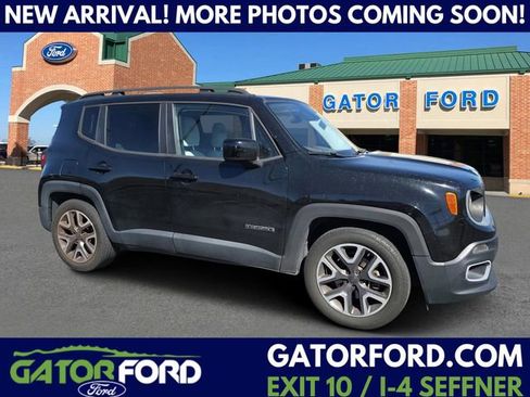 Used 2015 Jeep Renegade Latitude image 1