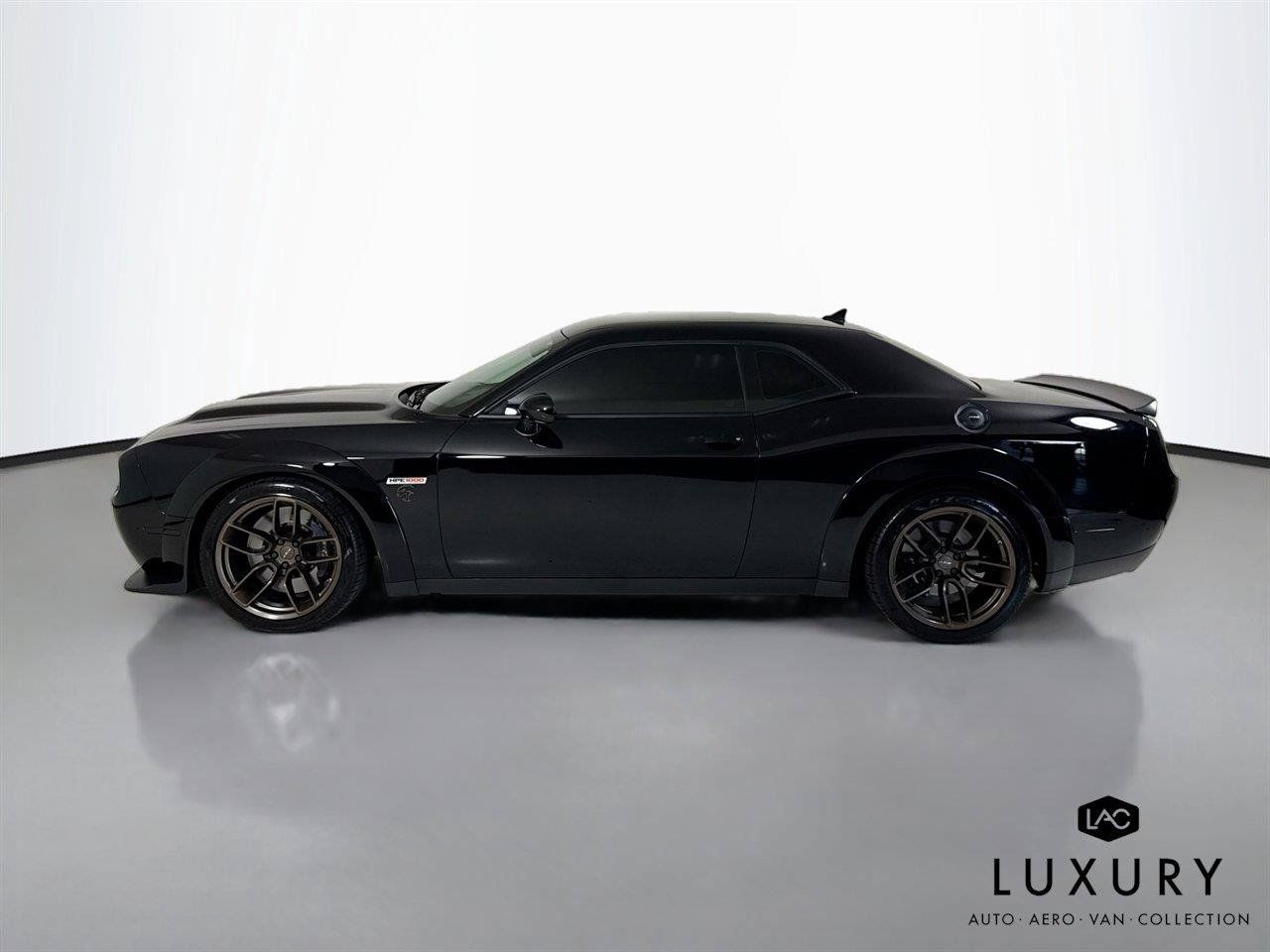 Used 2022 Dodge Challenger SRT Hellcat RWD image 9