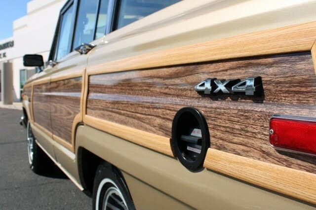 Used 1990 Jeep Grand Wagoneer AWD/4WD image 41