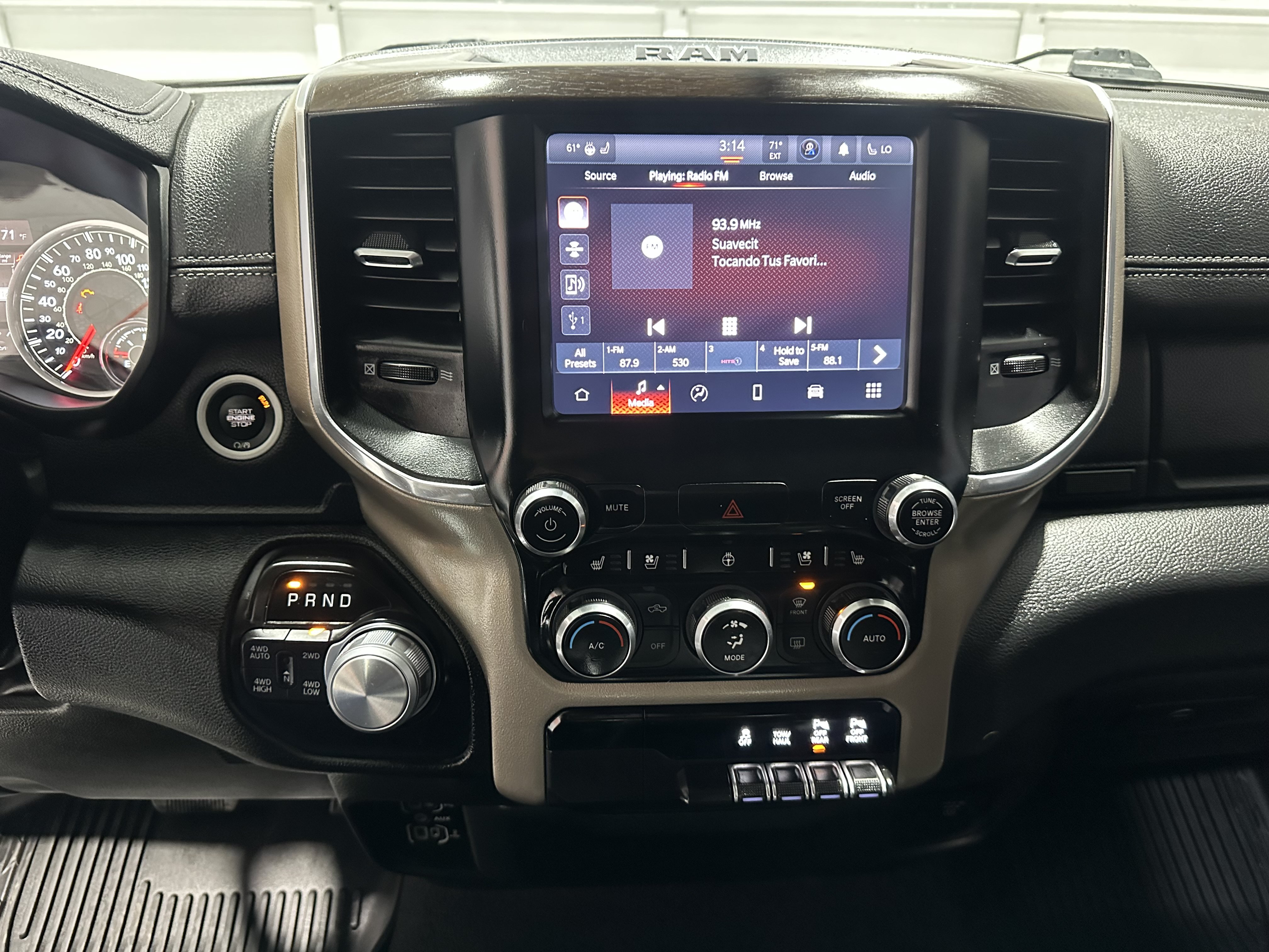Used 2022 RAM 1500 Laramie AWD/4WD image 20