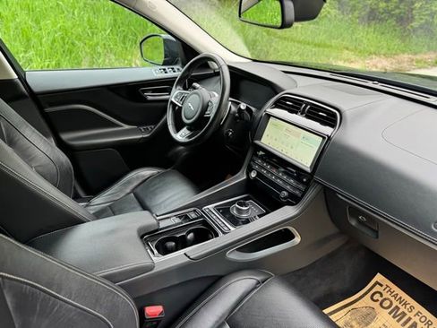 Used 2018 Jaguar F-PACE R-Sport AWD/4WD image 19