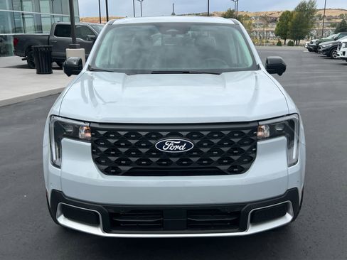 New 2025 Ford Maverick Lariat w/ 4K Tow Package AWD/4WD image 3