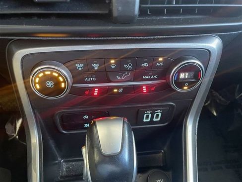 Used 2019 Ford EcoSport SES image 15