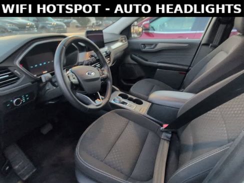 Used 2024 Ford Escape Active w/ Cold Weather Package image 8