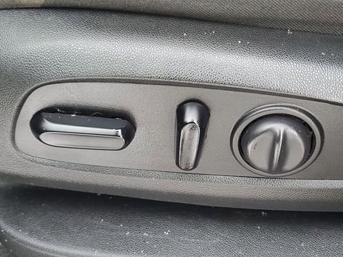 Used 2020 Buick Enclave Preferred w/ LPO, Floor Liner Package image 8