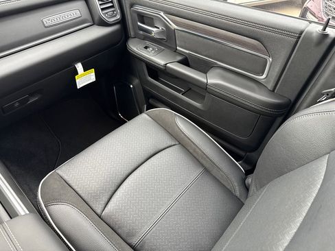 New 2026 RAM 2500 Laramie w/ Night Edition AWD/4WD image 17