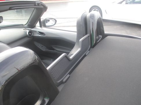 Used 2024 MAZDA MX-5 Miata Grand Touring w/ Appearance Package image 11