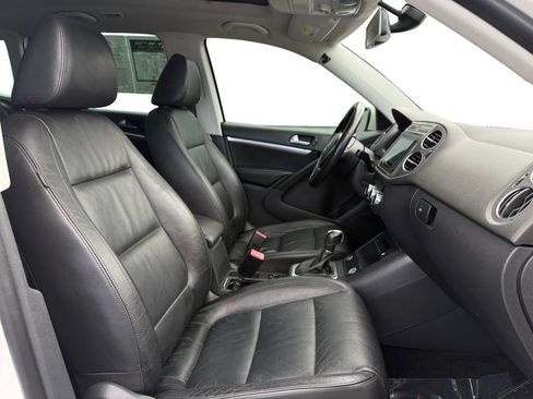 Used 2013 Volkswagen Tiguan S AWD/4WD image 17