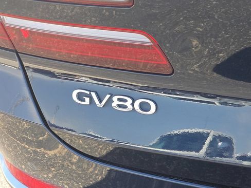 Used 2024 Genesis GV80 2.5T AWD/4WD image 17