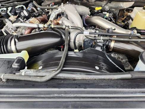 Used 2022 Ford F350 Lariat w/ Lariat Ultimate Package image 31