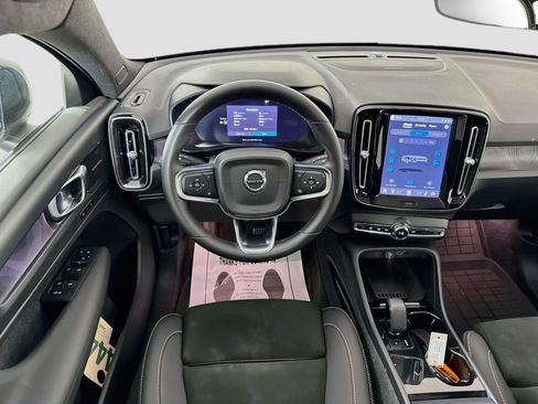 Certified 2023 Volvo C40 P8 Recharge Ultimate w/ Protection Package Premier AWD/4WD image 25