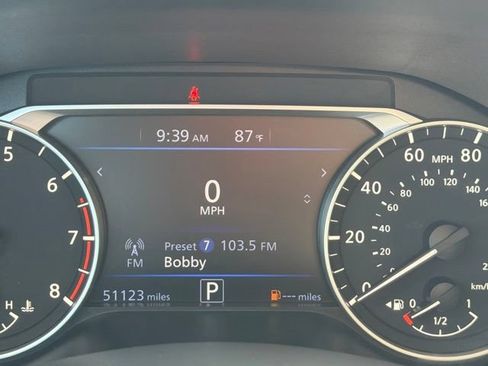 Used 2024 Nissan Altima 2.5 SV FWD image 28