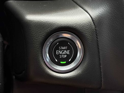 Used 2023 Chevrolet Tahoe RST AWD/4WD image 16