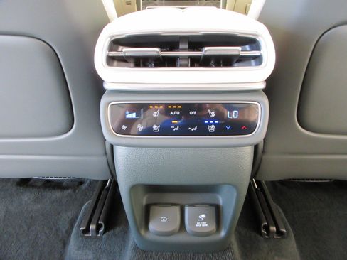 Used 2026 Genesis GV80 3.5T e-SC AWD/4WD image 23
