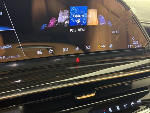 Used 2023 Cadillac Escalade Sport w/ Touring Package AWD/4WD image 17