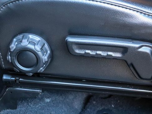 Used 2022 Jeep Wrangler Unlimited Sahara image 24