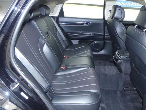 Used 2023 Genesis G80 2.5T image 26