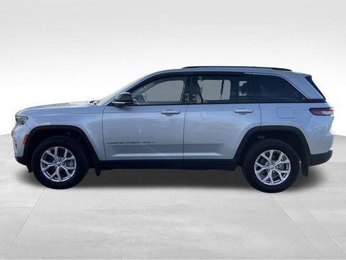 Used 2022 Jeep Grand Cherokee Limited w/ MOPAR Finishing Package image 4