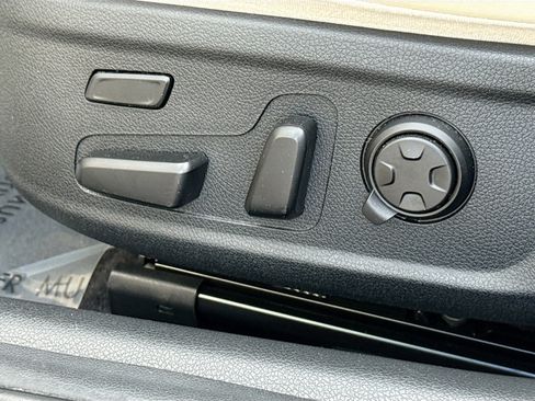 Used 2023 Kia Stinger GT2 image 25