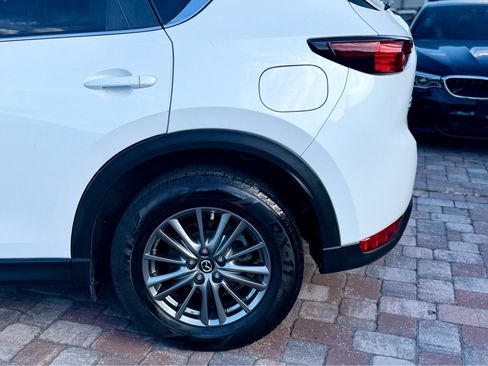Used 2017 MAZDA CX-5 Touring w/ Preferred Equipment Package FWD image 7