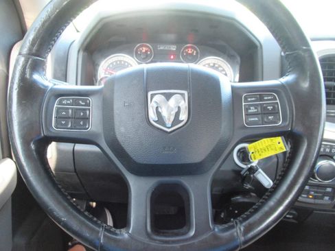Used 2019 RAM 1500 Big Horn AWD/4WD image 23