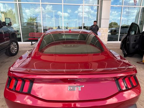 Used 2024 Ford Mustang GT Premium RWD image 16